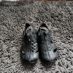 Nike toddler sandals